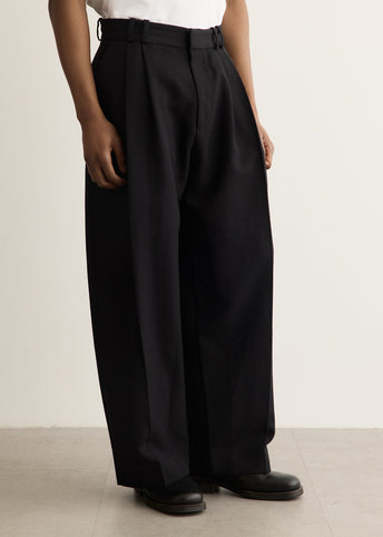 Line Double Pleat Volume Pants