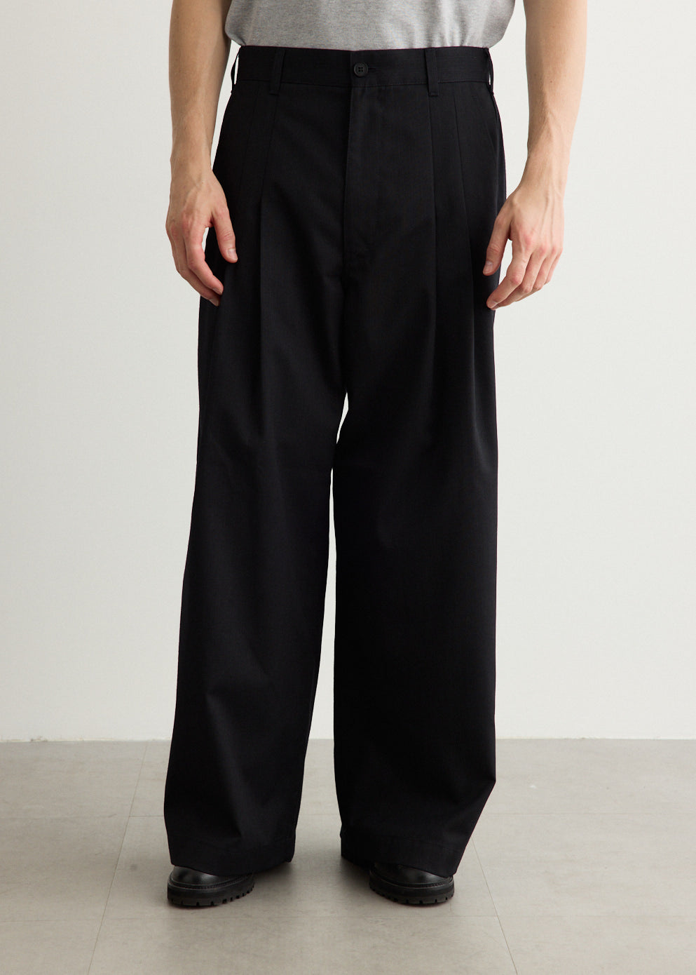 Polyester Wool Twill Pleat Trousers