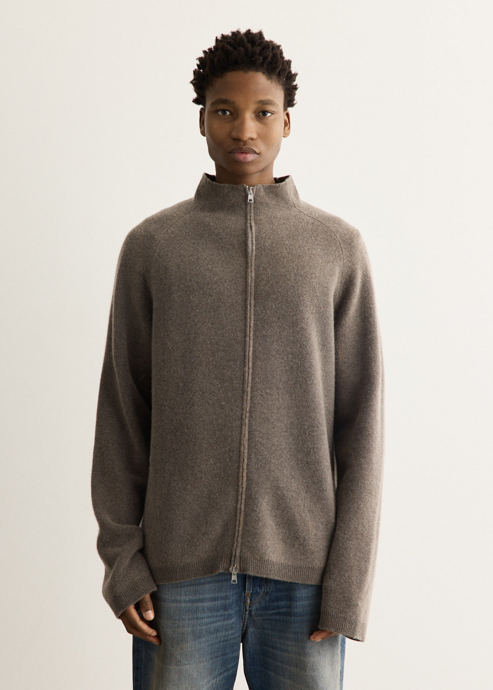 Line Zip Cardigan