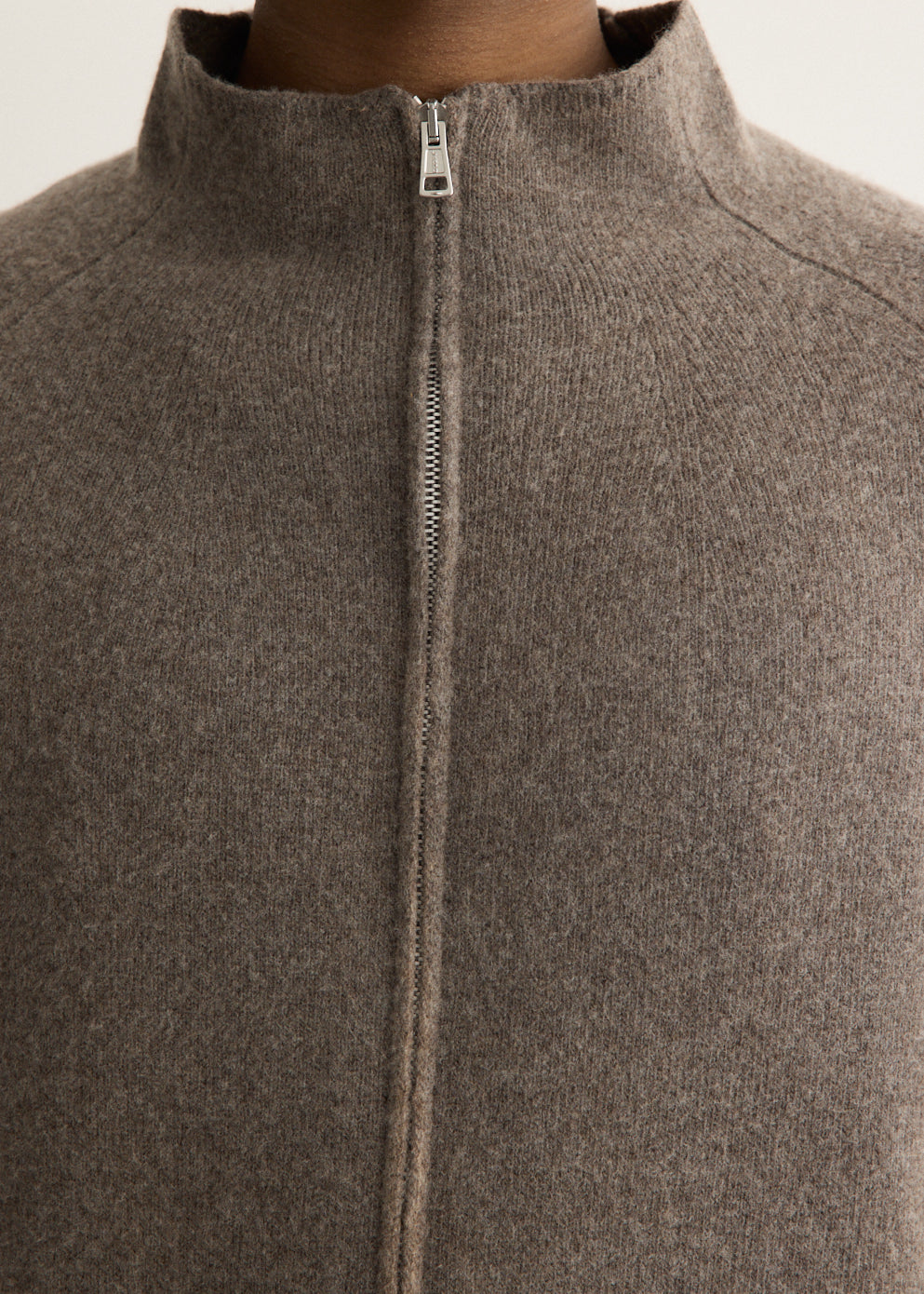 Line Zip Cardigan
