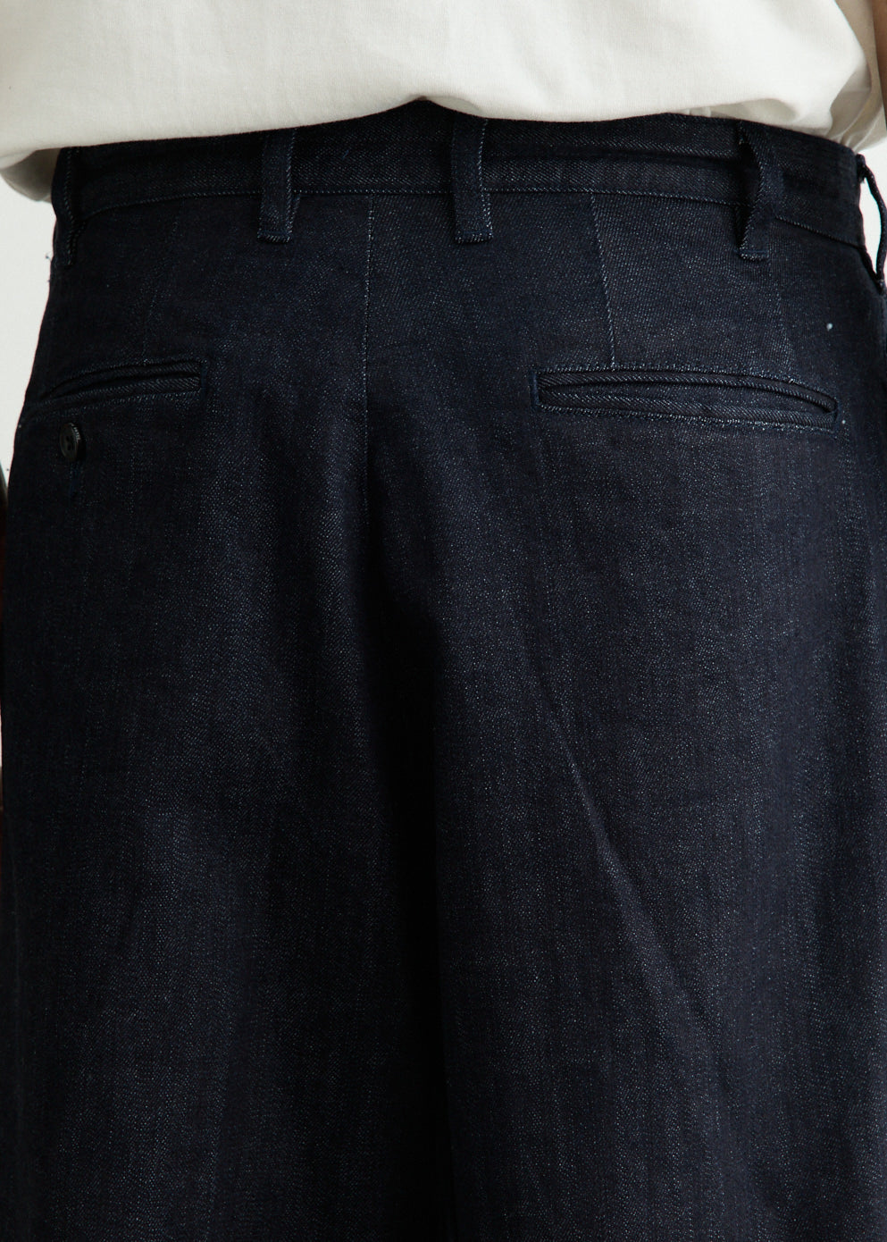 2 Pleats Tapered Denim Pants