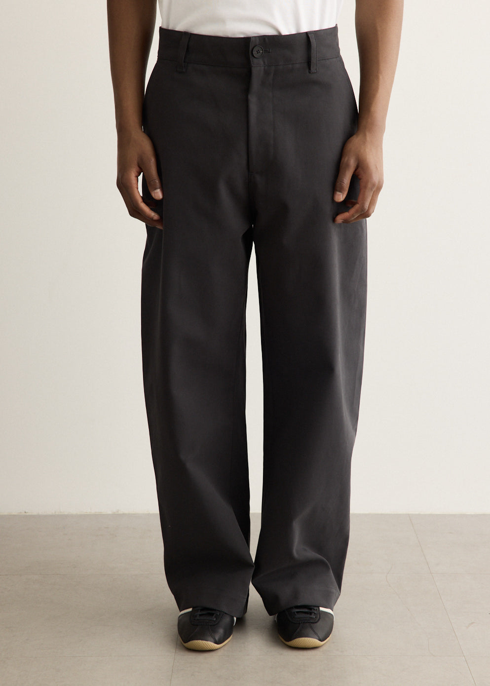 Minard Curved Leg Pants