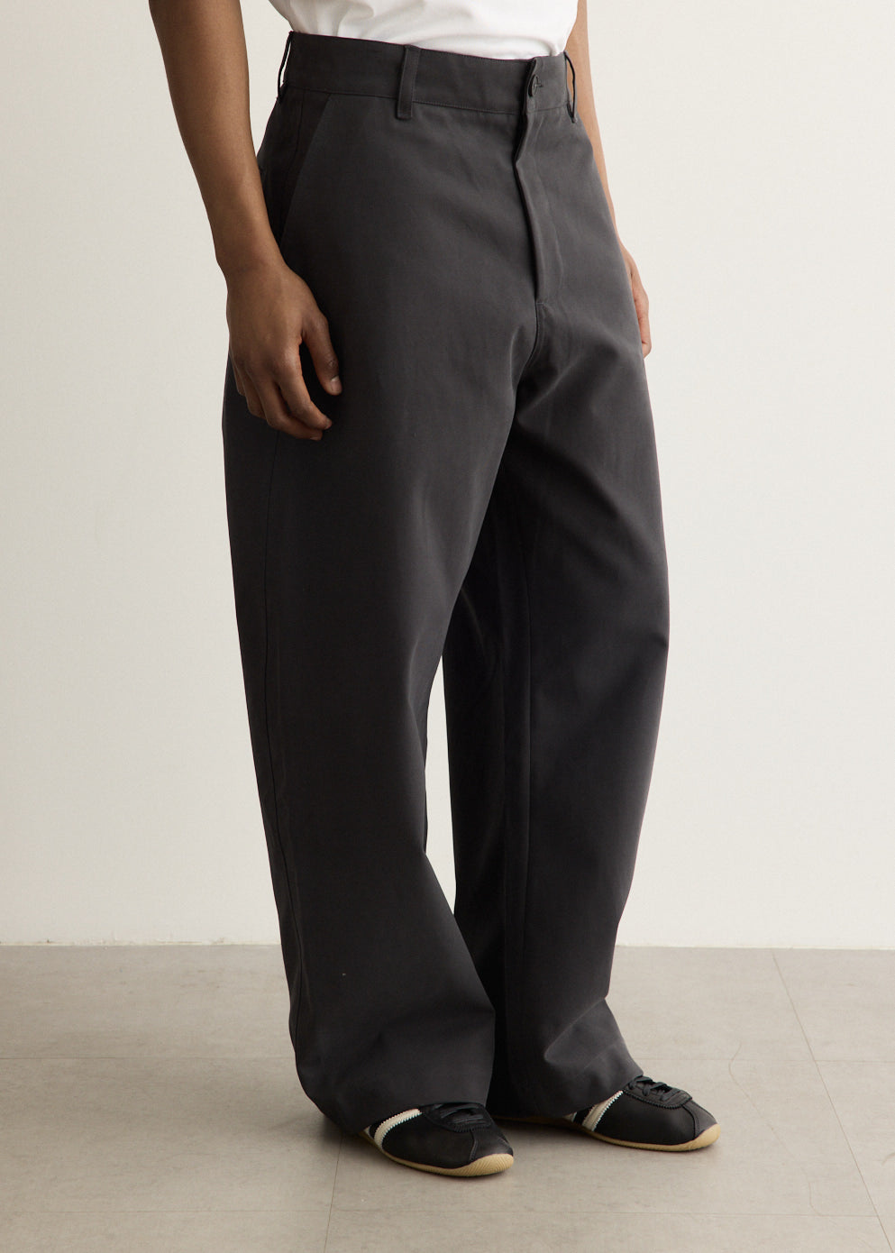 Minard Curved Leg Pants
