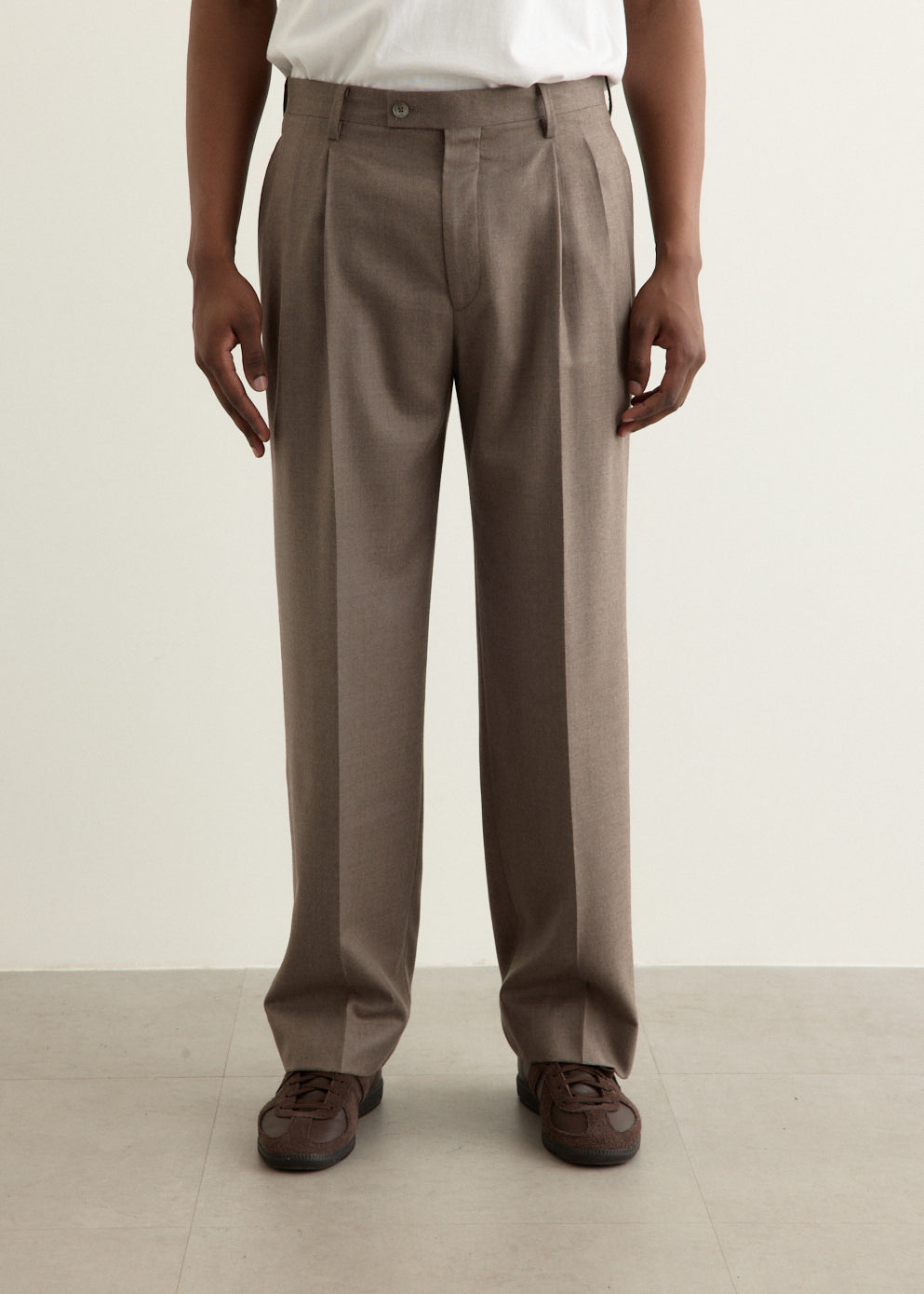 Super Light Wool Two-Tuck Slacks