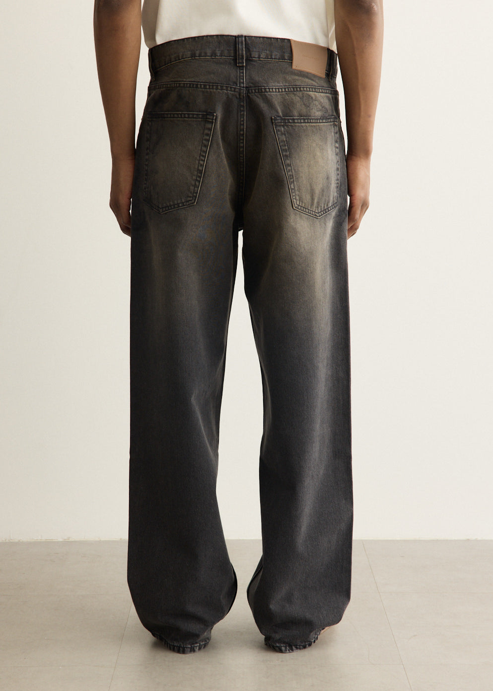 Vast Cut Jeans