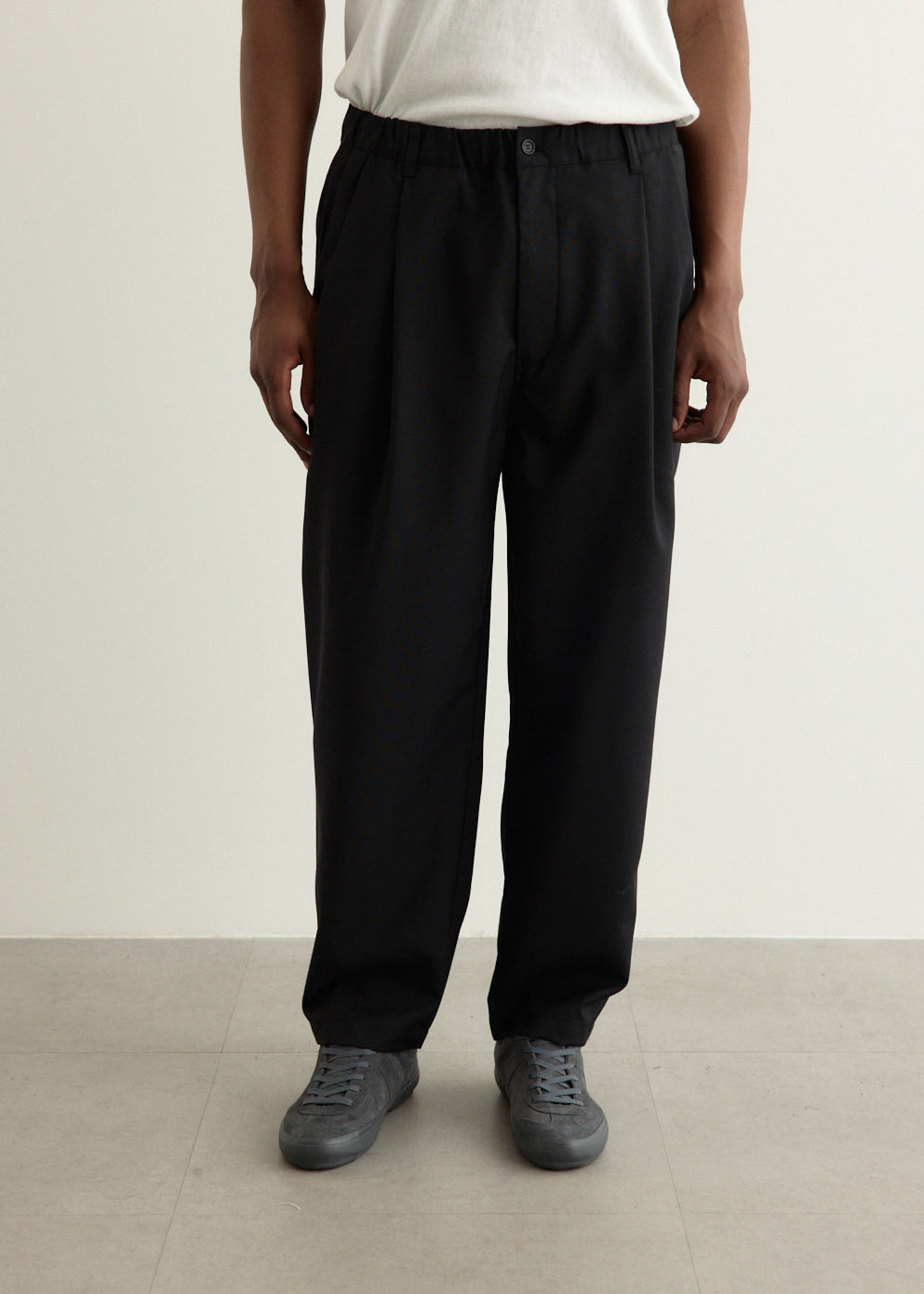 Relaxed 2 Tuck Pants