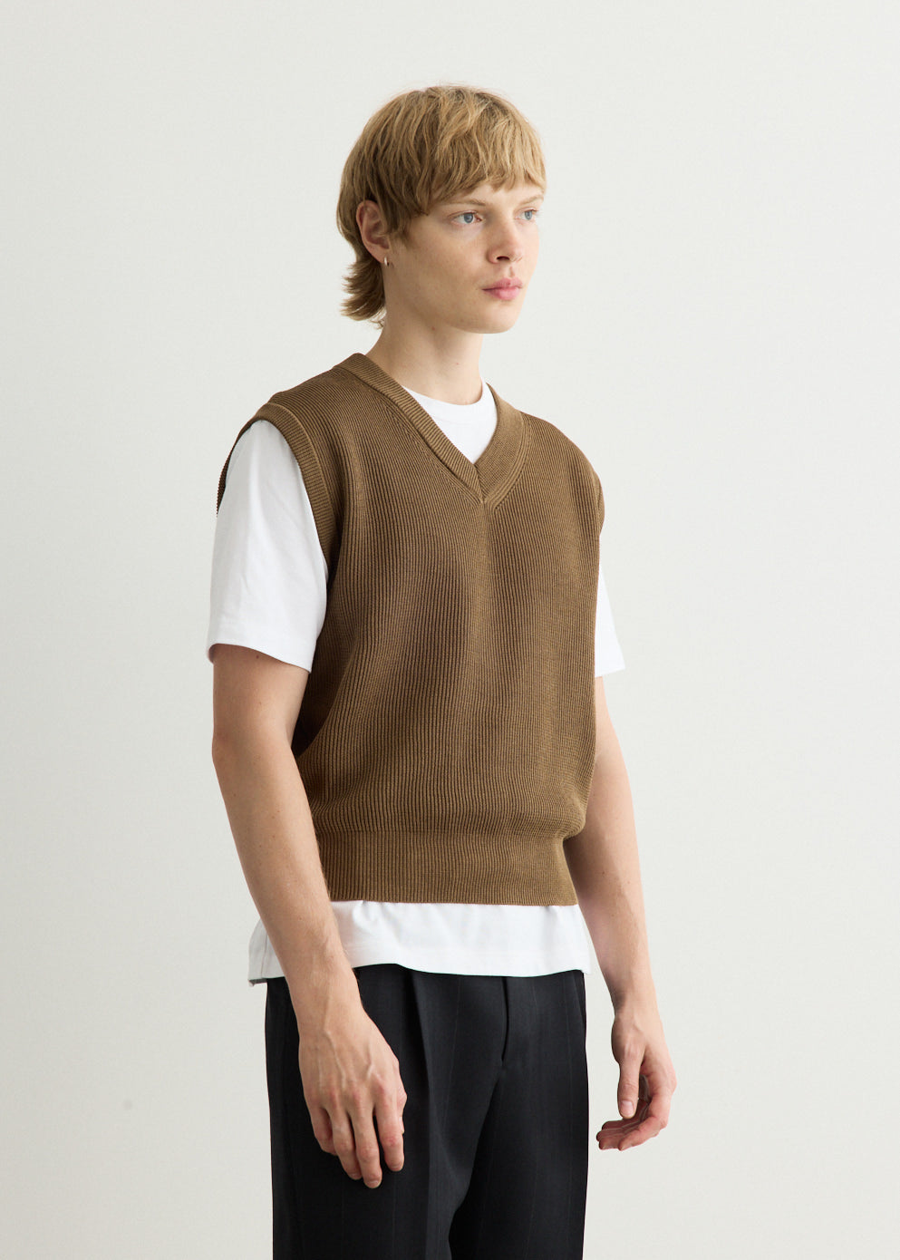 Flat Yarn Rib Knit Vest