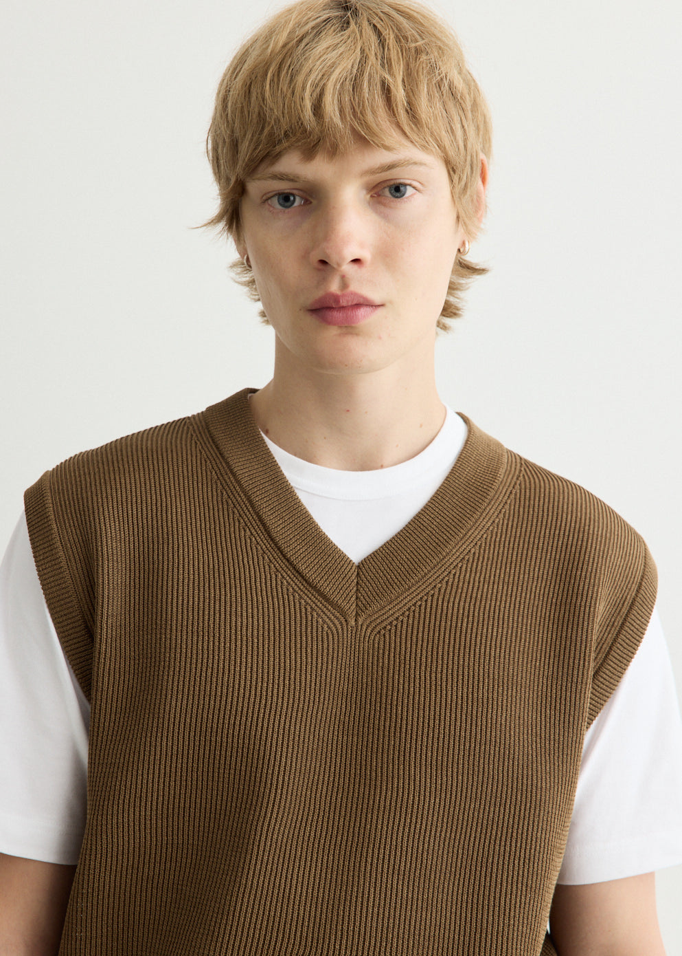 Flat Yarn Rib Knit Vest
