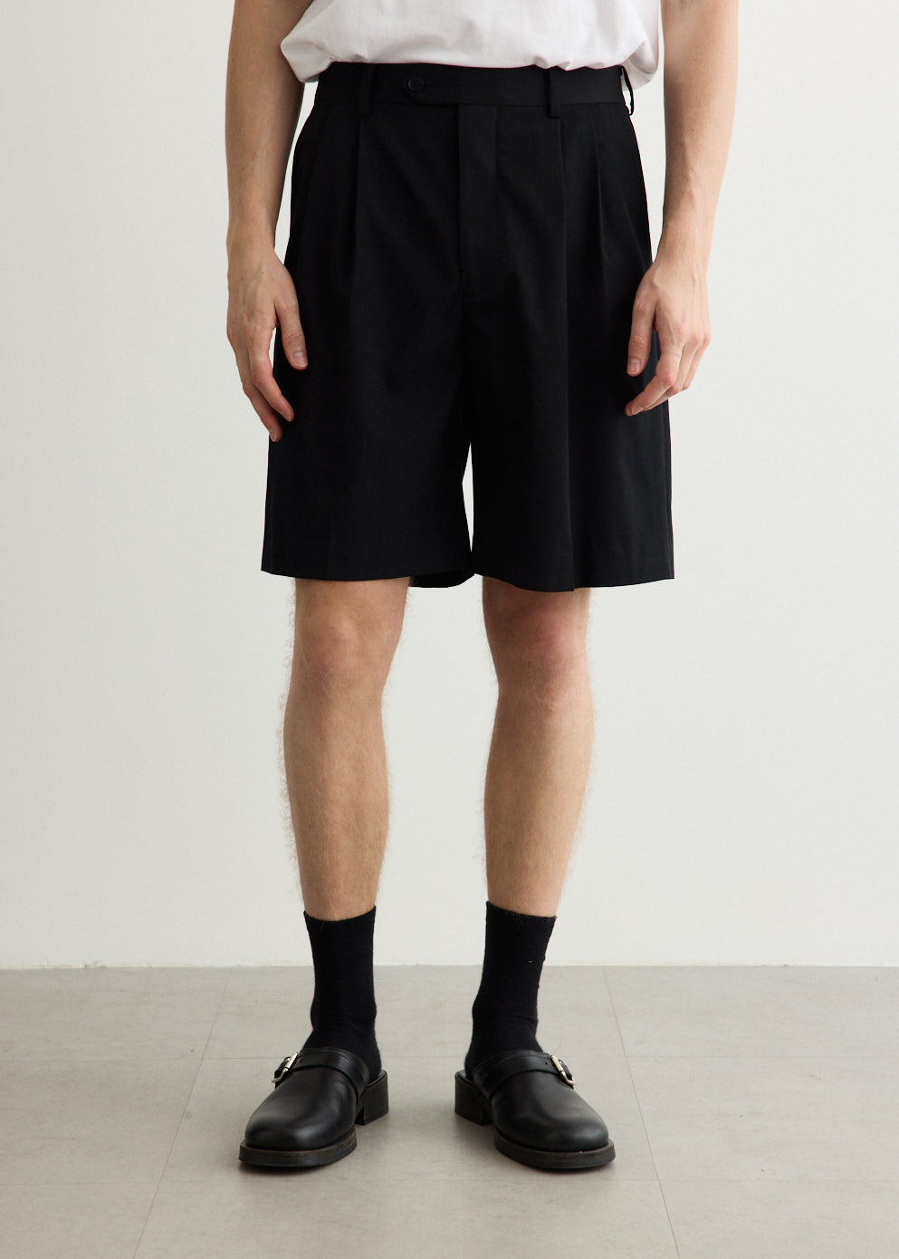 Light Wool Max Gabardine Shorts