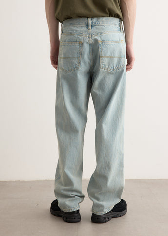 Pleated Jeans