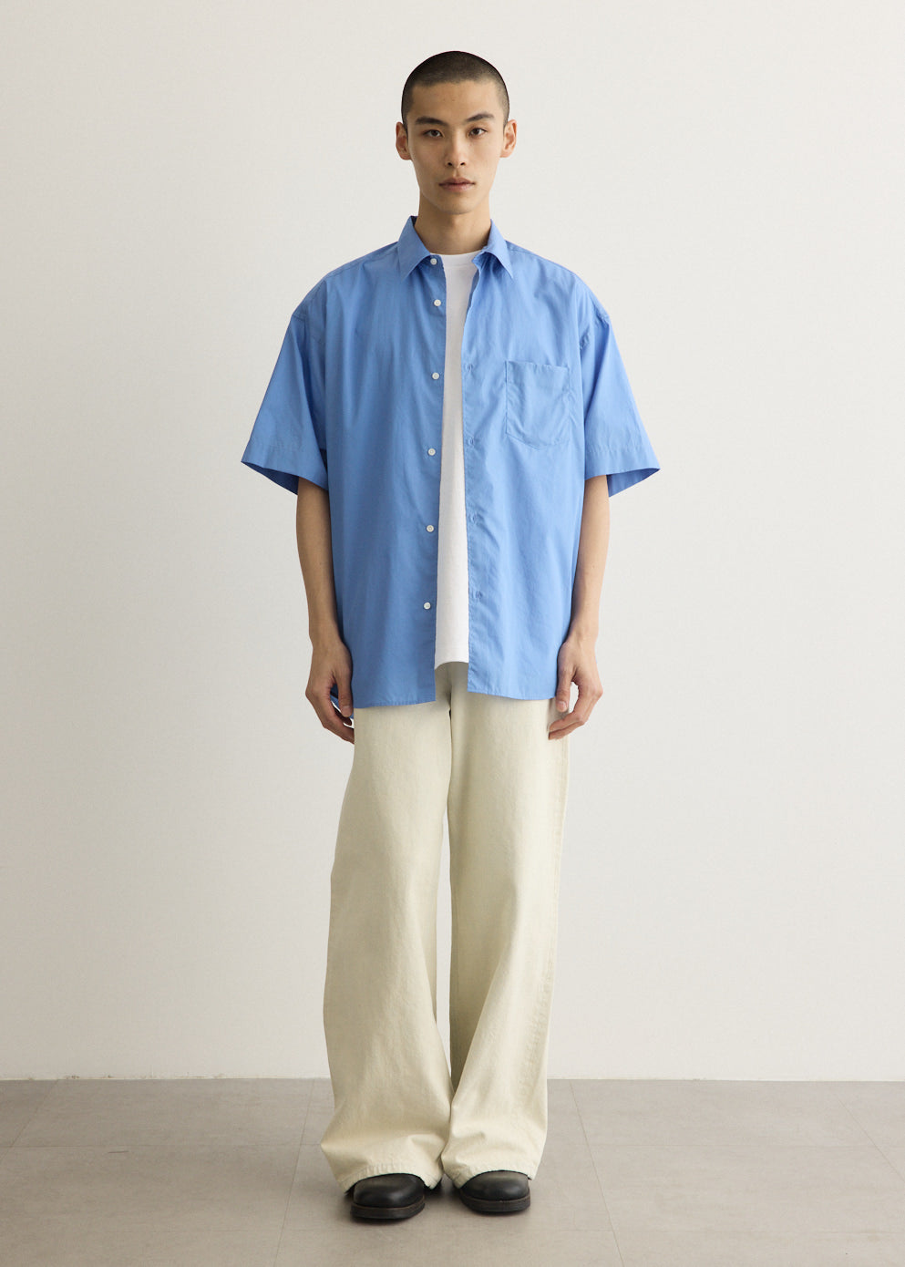 Broad Short Sleeve Oversized Regular Collar Shirt