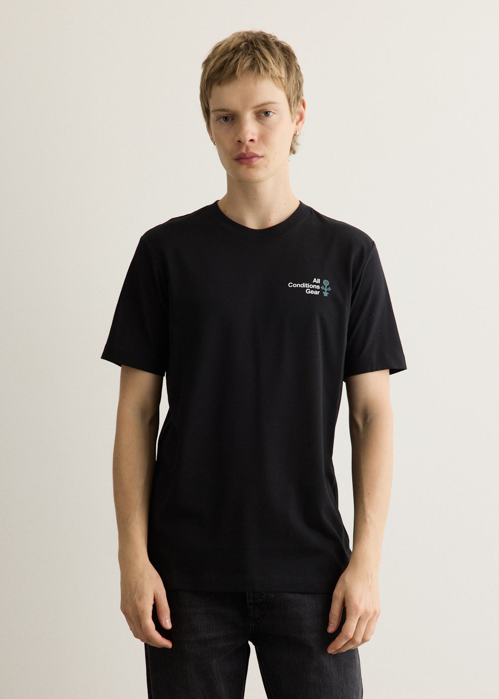 ACG Dri-FIT Trail T-Shirt