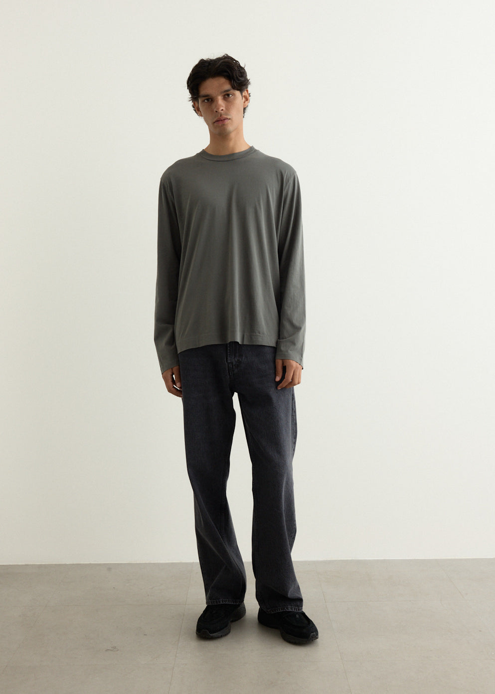 Box Longsleeve T-Shirt