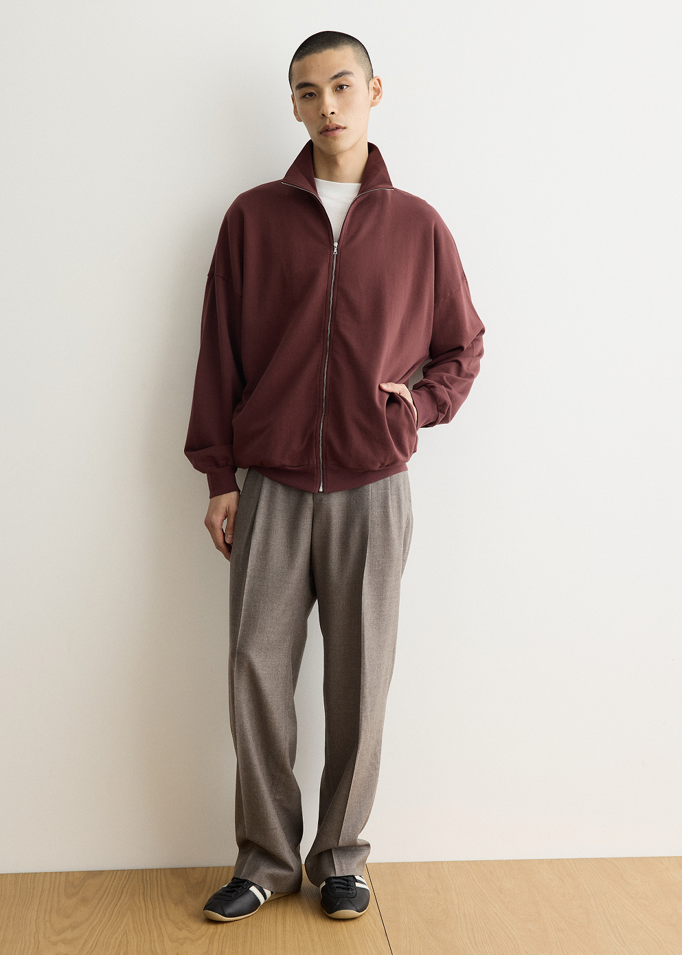 Super Light Wool Two-Tuck Slacks