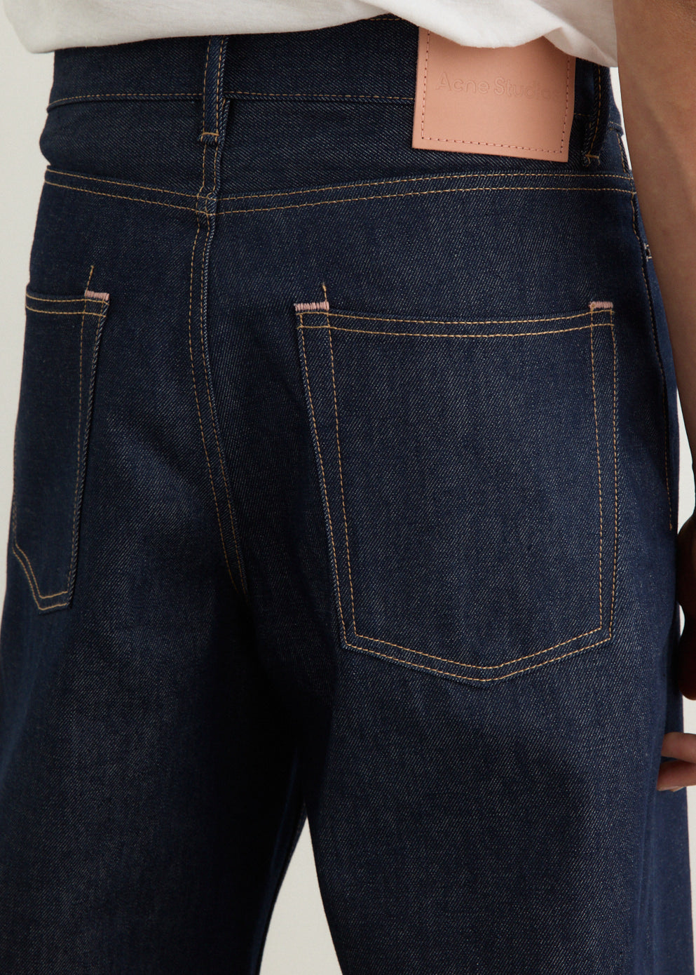 1981 U New Loose Fit Jeans