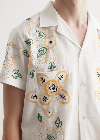 Embroidered Buttercup Short Sleeve Shirt