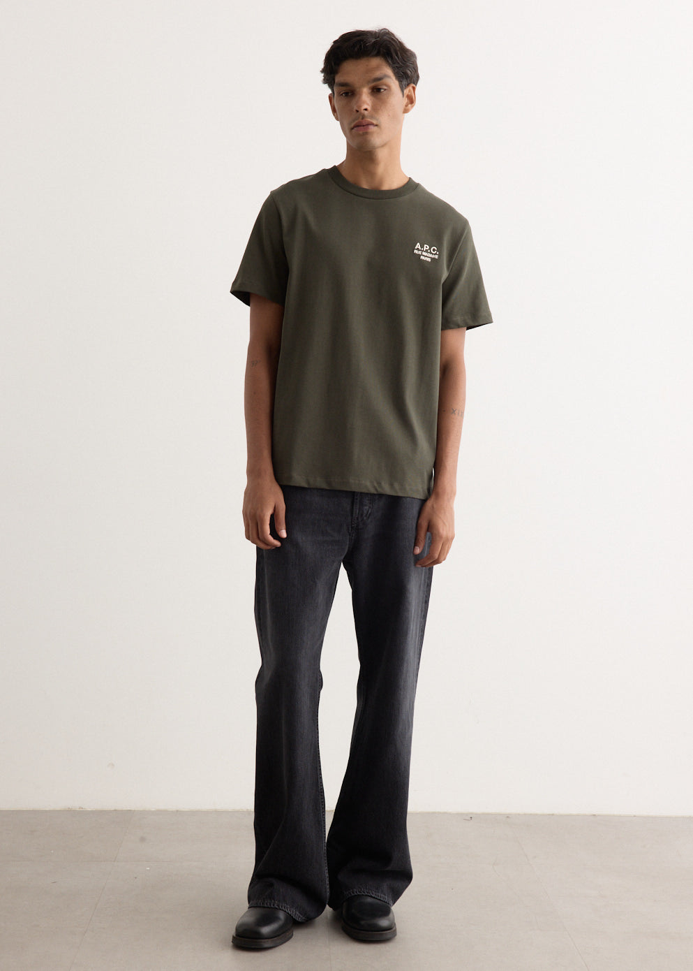 A.P.C. - Standard Rue Madame T-Shirt - Tshirt logo,All Products : American Fashion Style Bags On Sale