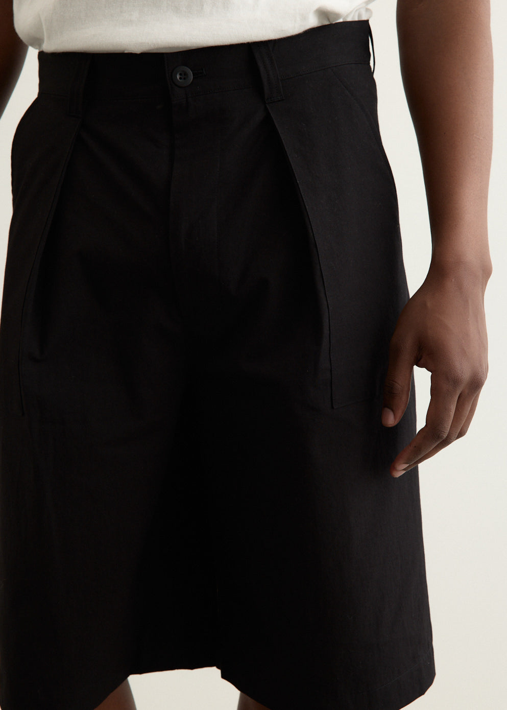 Incu Exclusive Forward Pleat Baker Shorts