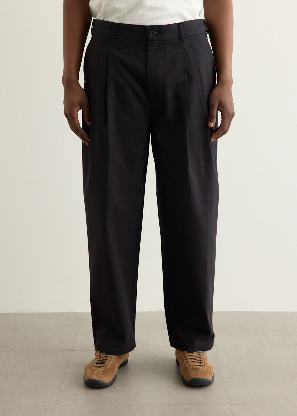 Deep Tuck Pressed Pants