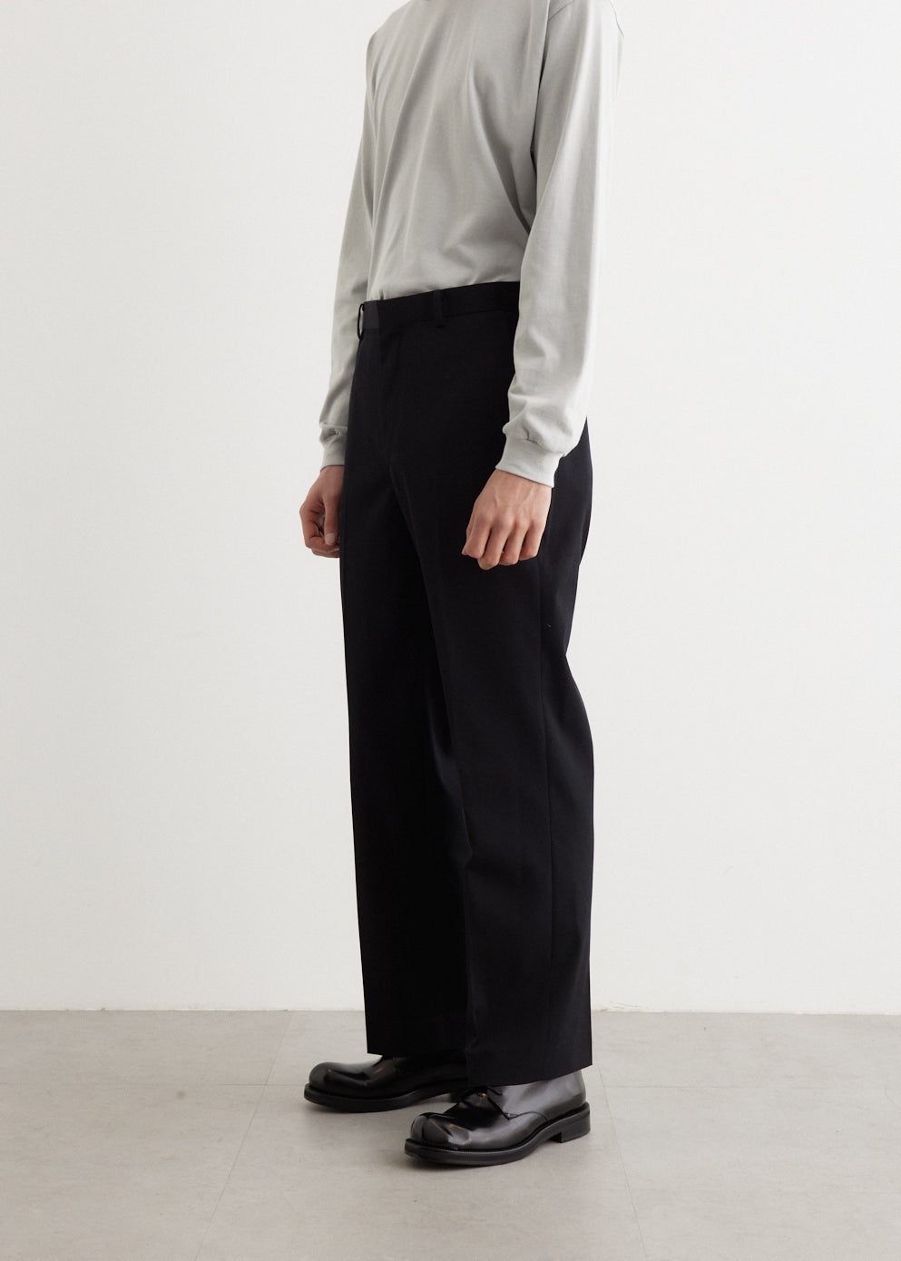 WEB限定】 AURALEE LIGHTWOOL MAX GABARDINE SLACKS スラックス