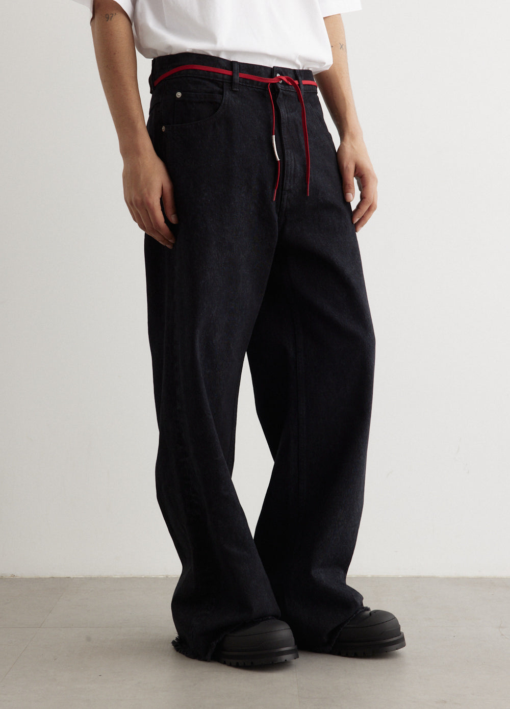 Loose Fit Five Pocket Jeans