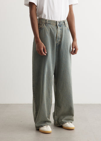 2023M Delta Jeans