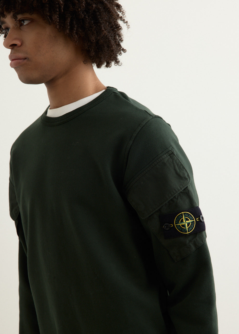 Contrast Bellow Pocket Sweatshirt