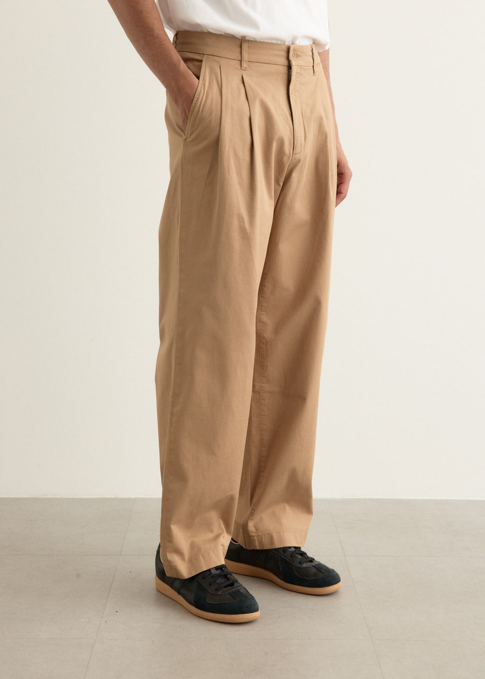 Benn Relaxed Twill Pleated Trousers