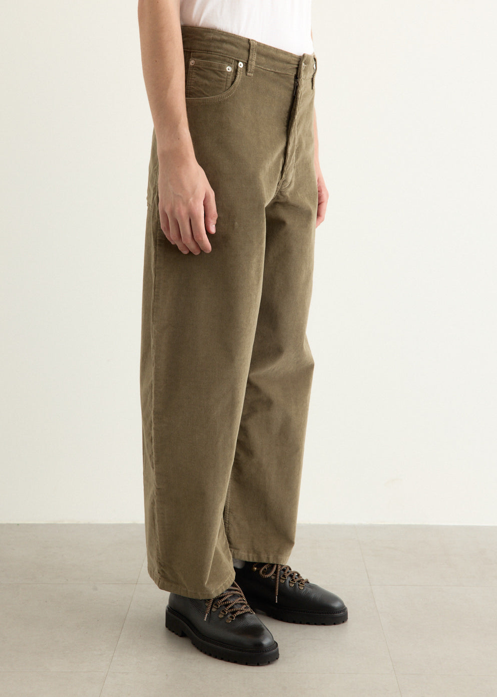 Paolo Corduroy Volume Pant