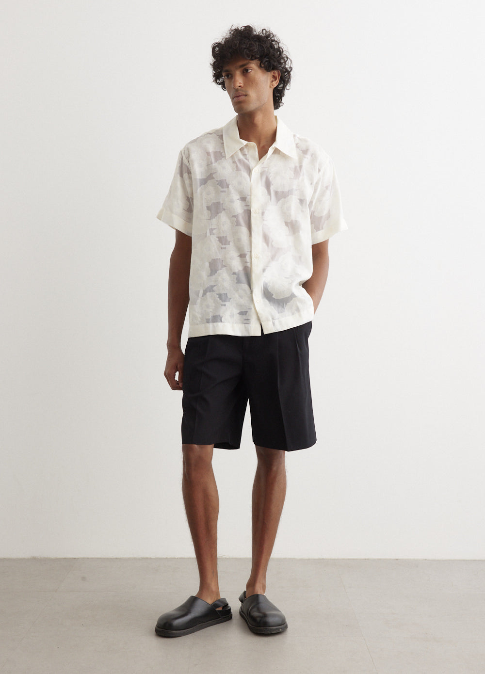 Light Wool Max Gabardine Shorts