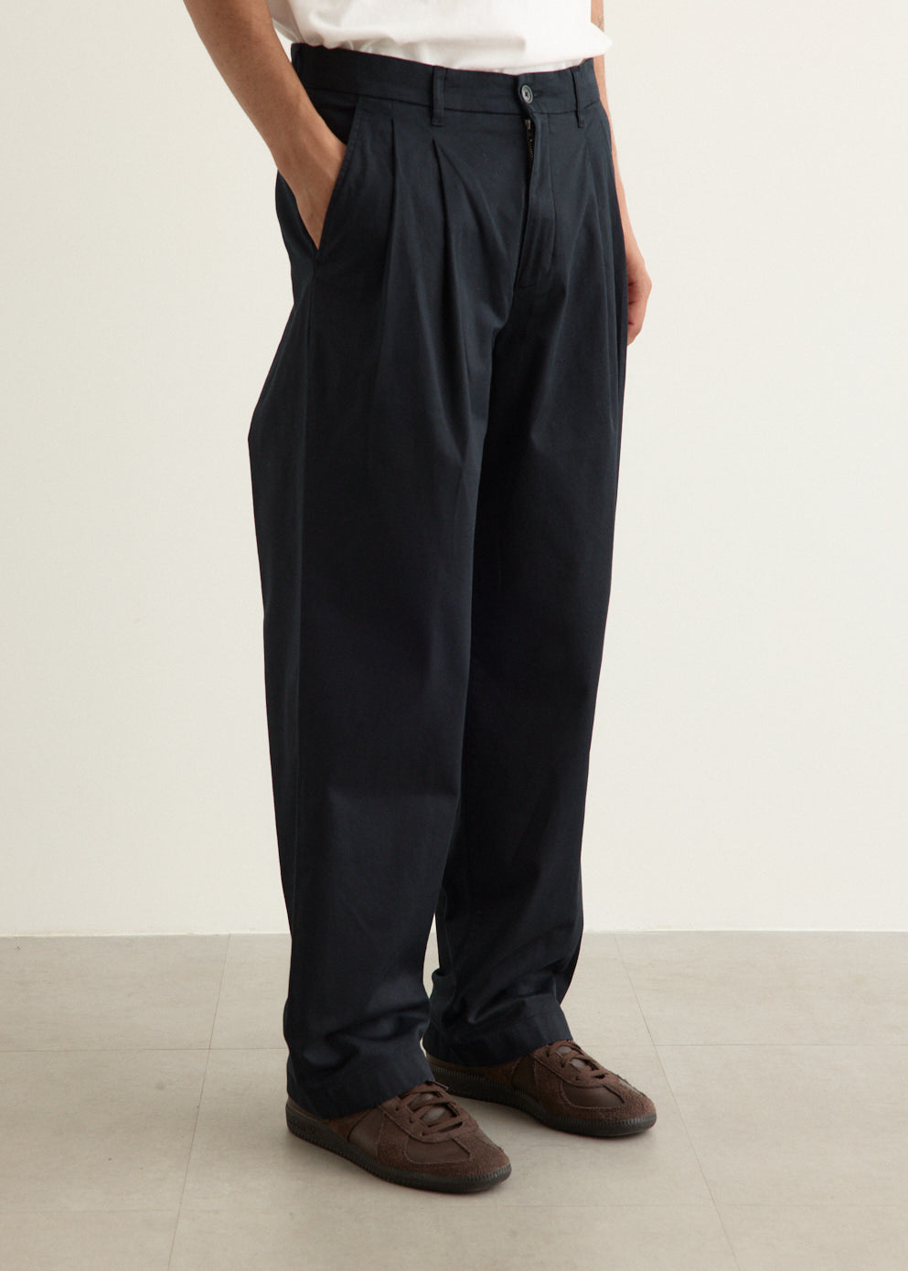 Benn Relaxed Twill Pleated Trousers