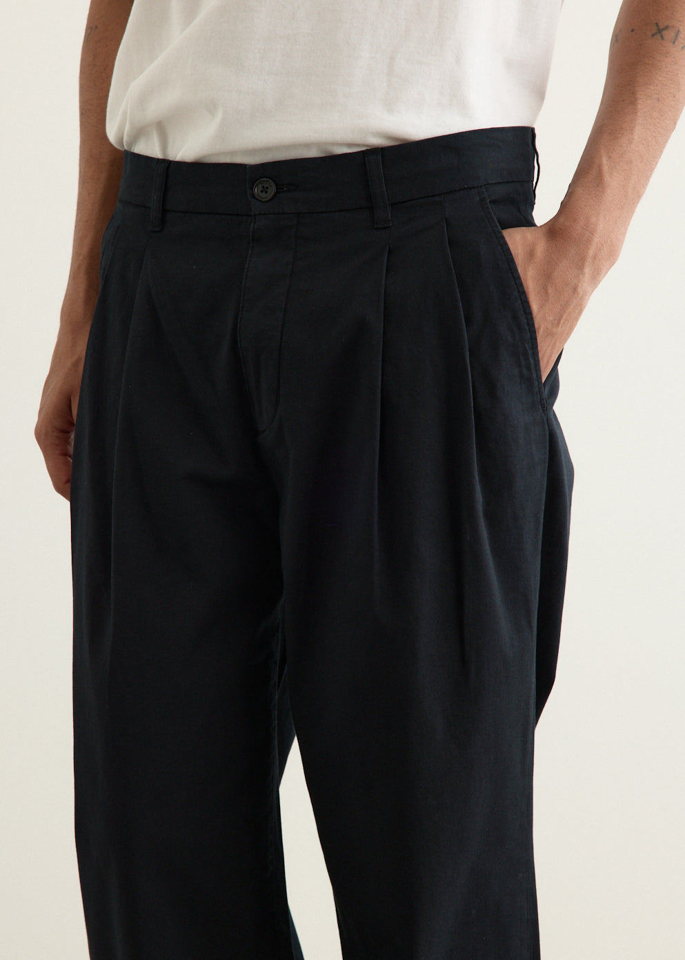 Benn Relaxed Twill Pleated Trousers