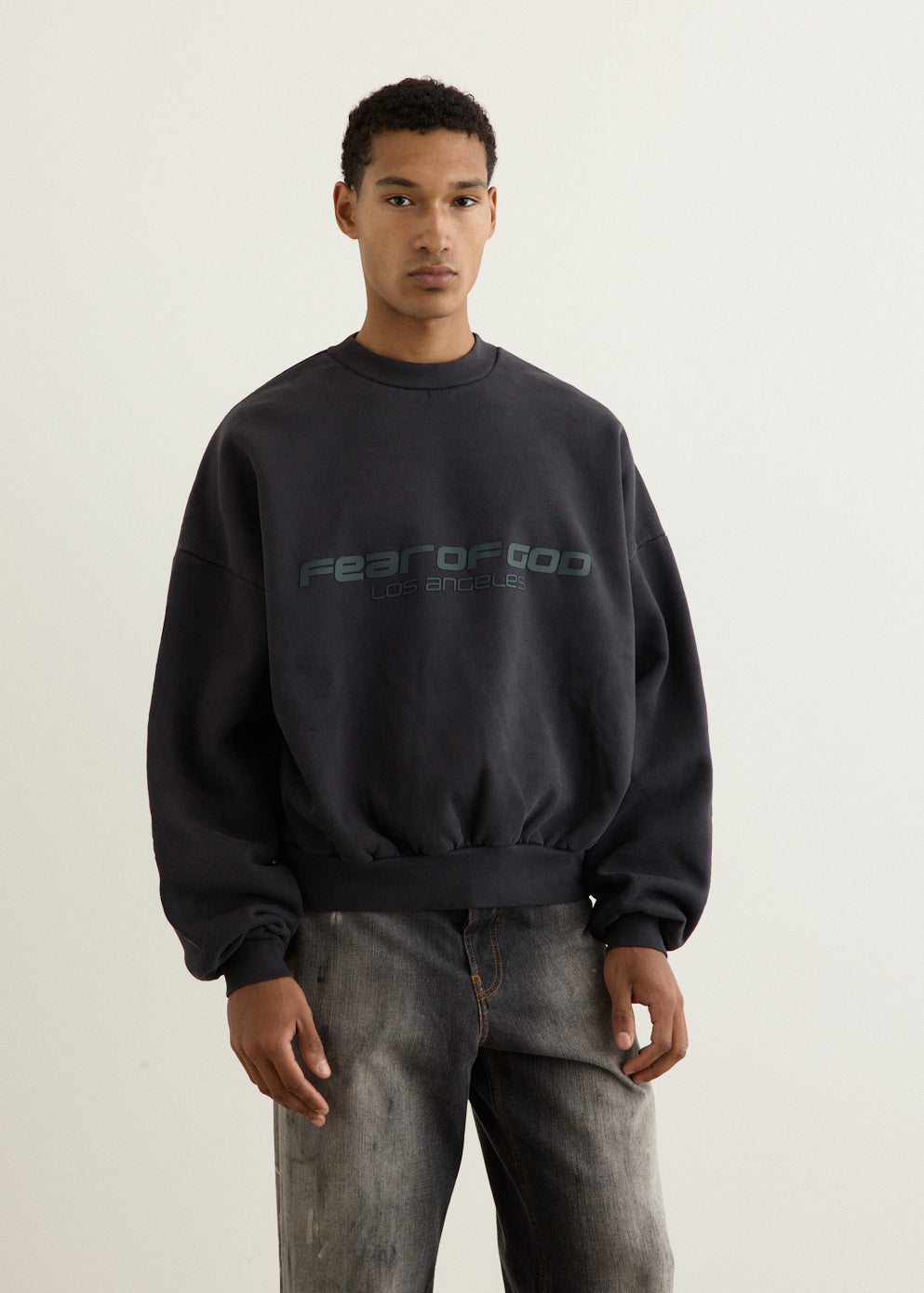 Cropped Relaxed Sweatshirt