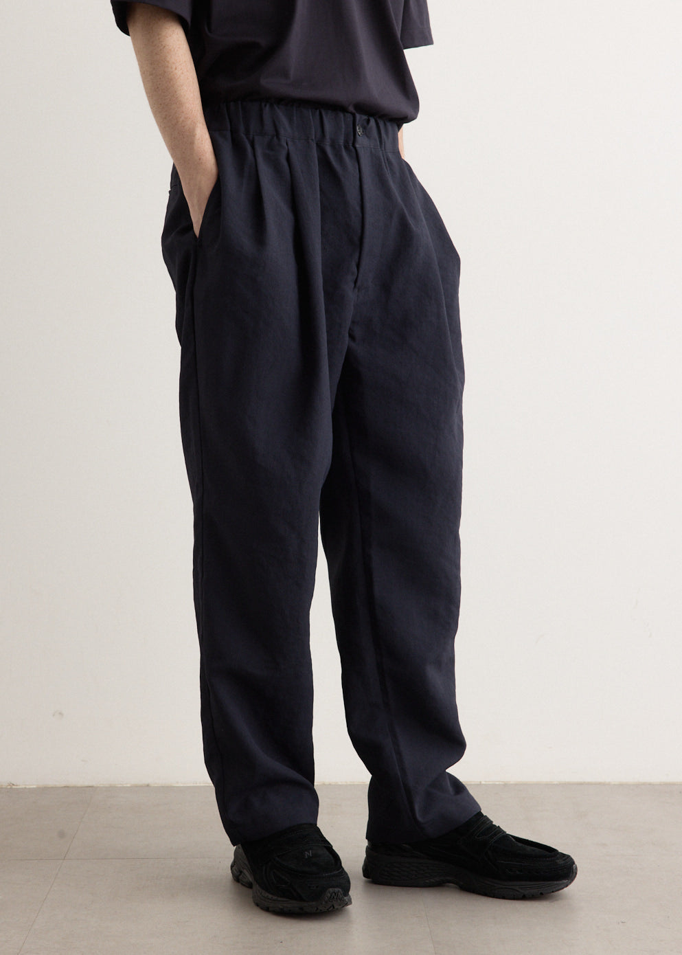 2 Tuck Polyester Pants