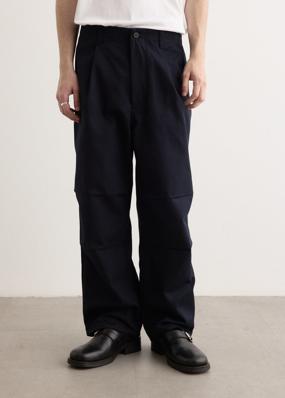 Knee Tuck Wide Pants