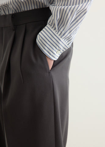 Light Wool Max Gabardine Two-Tuck Slacks