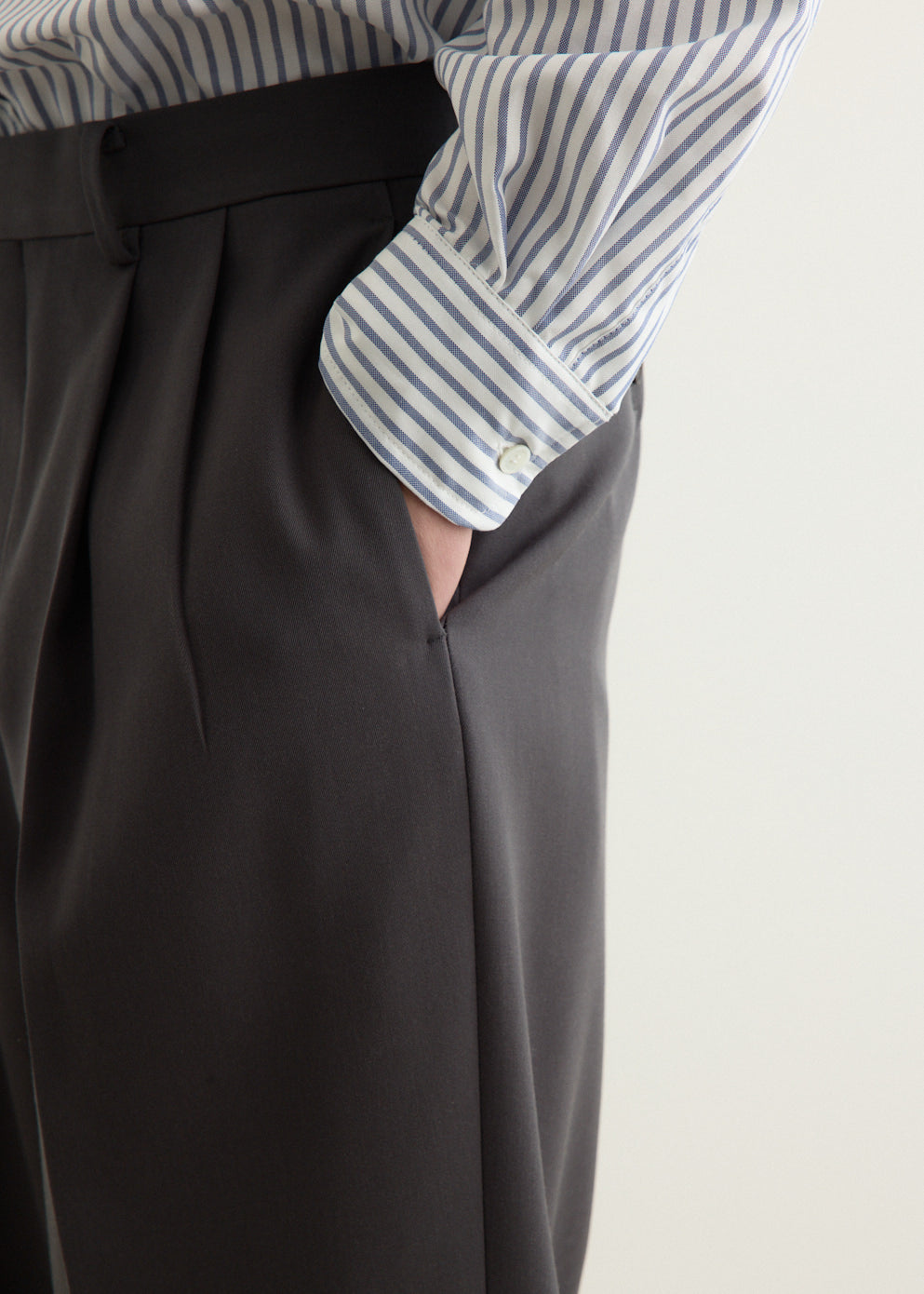 Light Wool Max Gabardine Two-Tuck Slacks