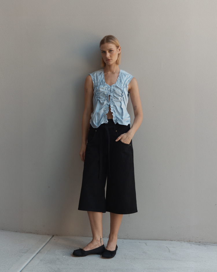 Step into the season with new arrivals from Low Classic, HommeGirls, Acne Studios, Gimaguas, Paloma Wool and more.