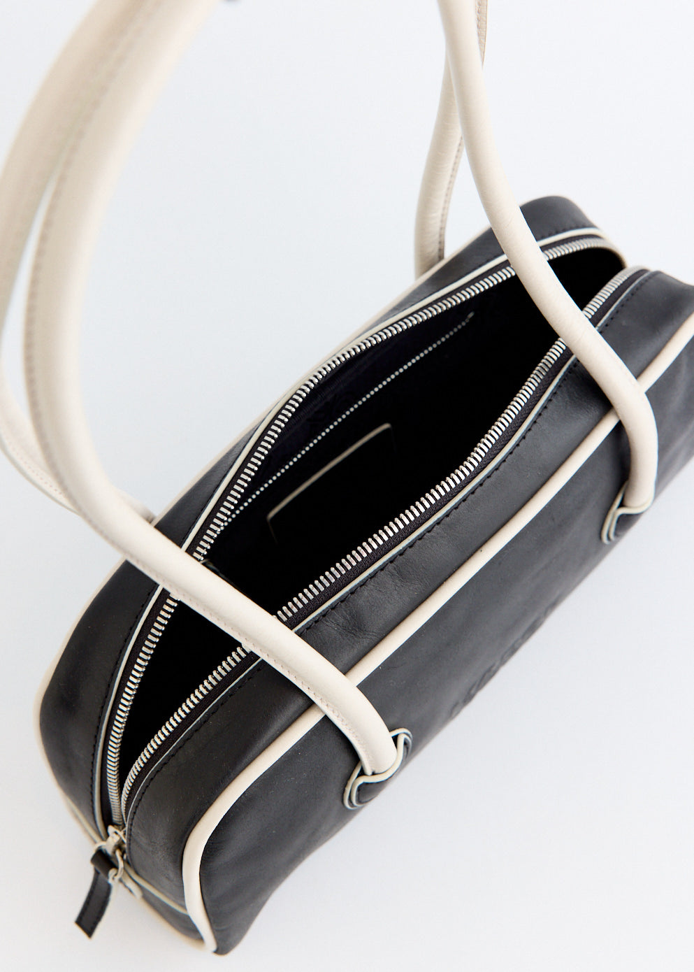 Soft Baguette Bag With Piping
