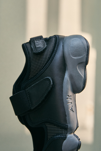 Women's Air Rift 'Black' Sneakers