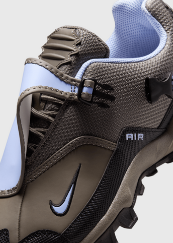 ACG Phassad 'Cave Stone Aluminium' Sneakers