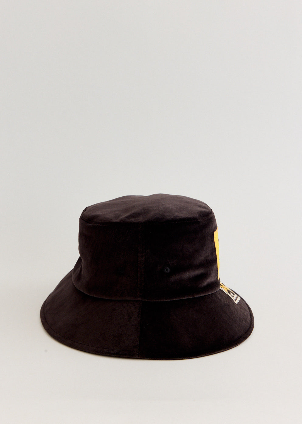 Velveteen Bucket Hat (PECKISH RAINBOWY)