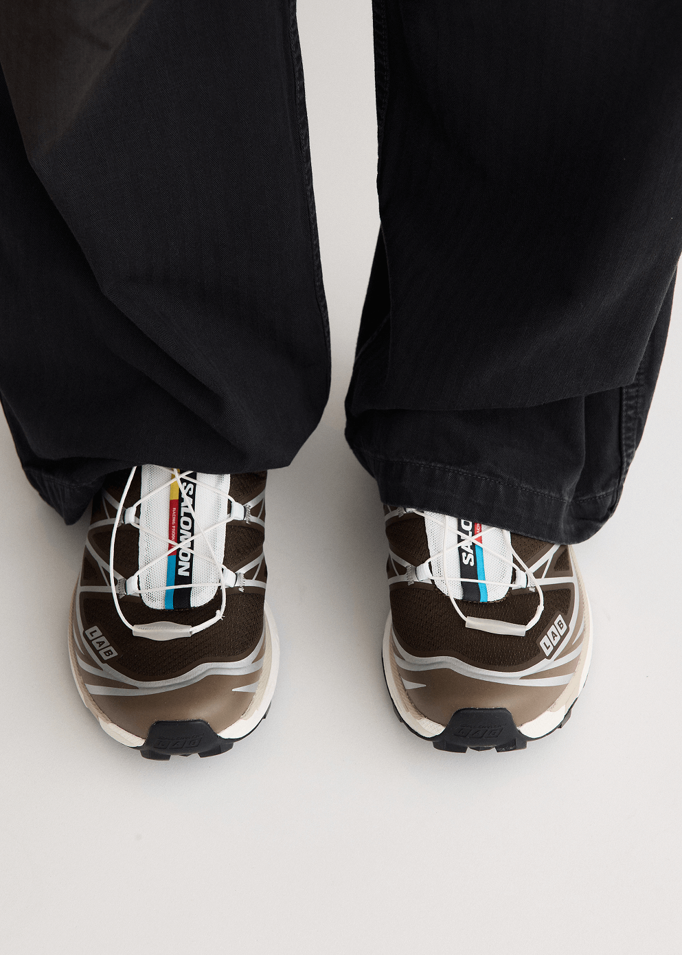 XT-6 'Earth Brown' Sneakers