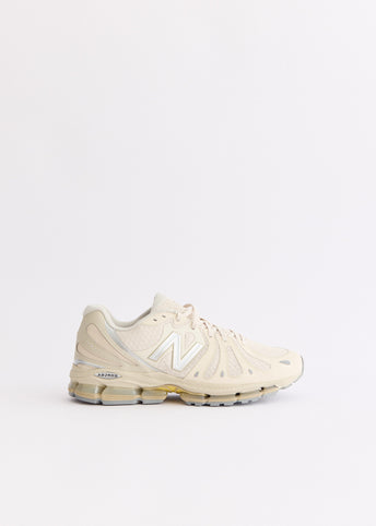 MADE in USA 990v4 'Linen Punch Yellow' Sneakers