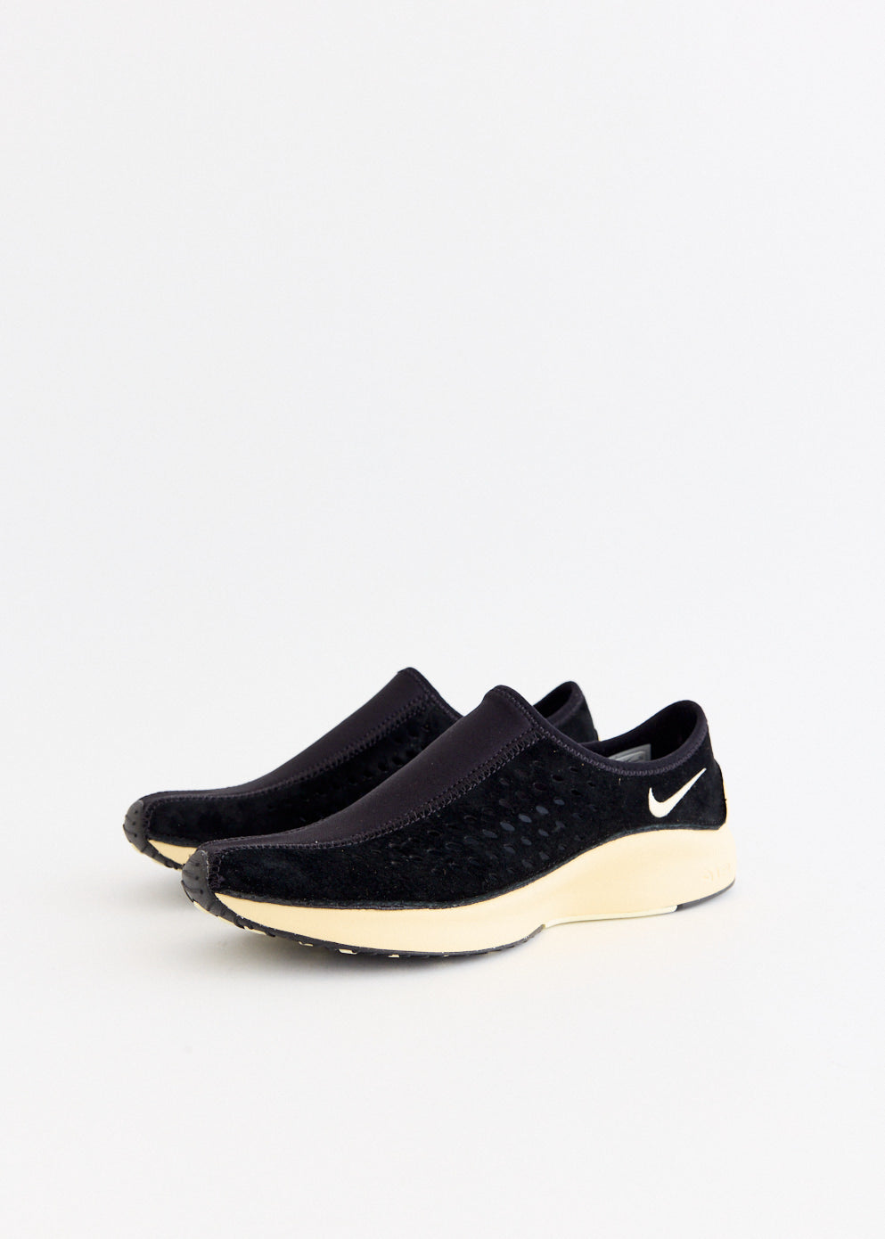nike black viale slip on