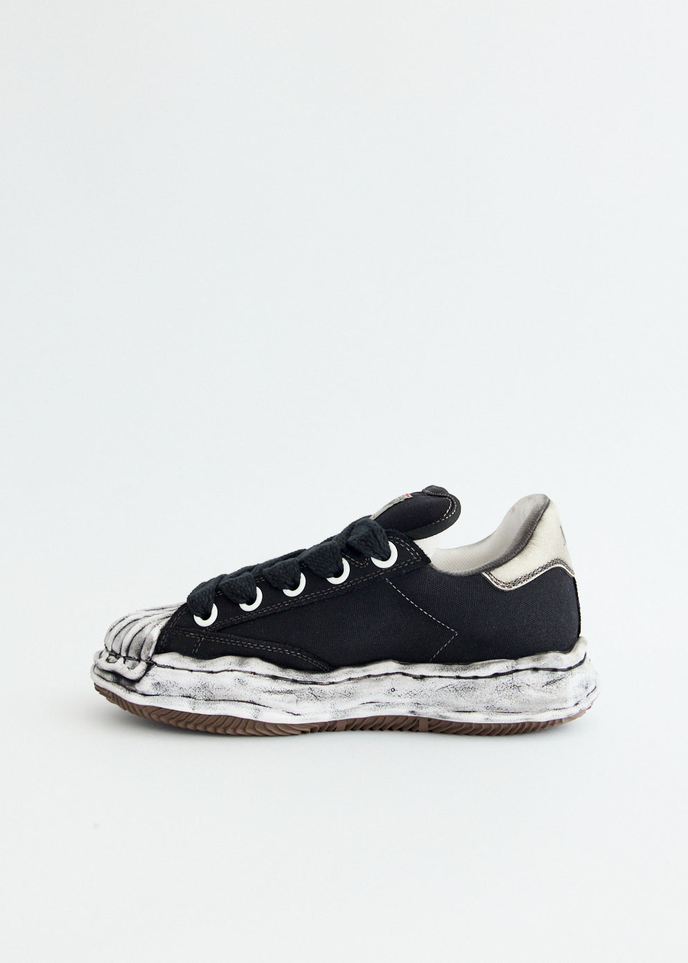 Blakey Low Top Sneakers