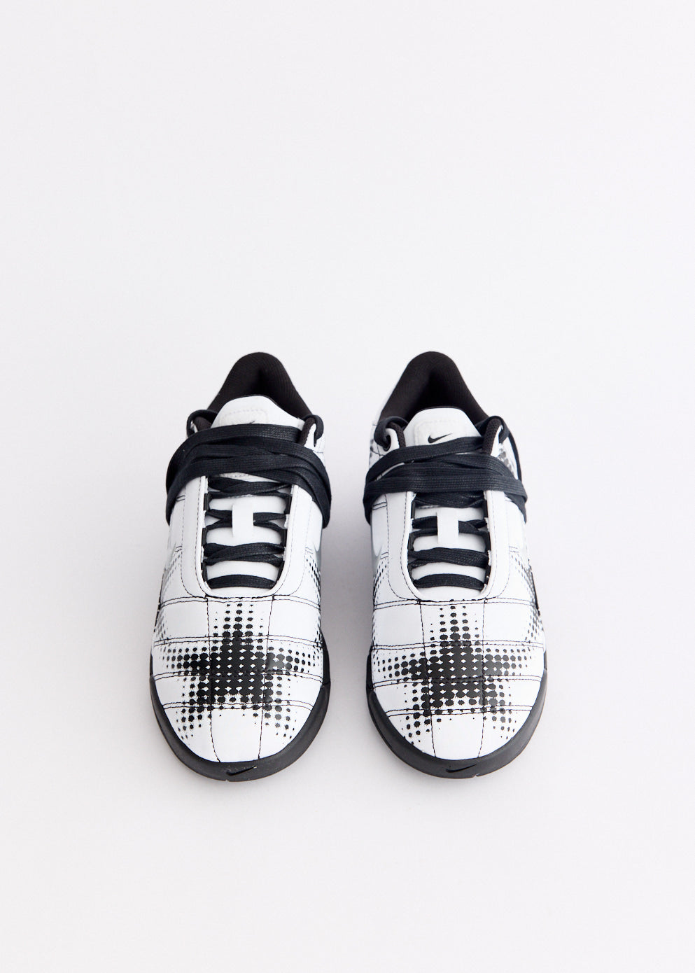 Women's Total 90 Shox Magia 'White and Black' Sneakers