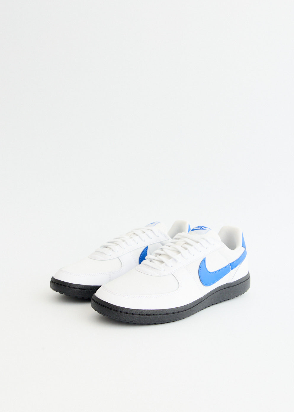 Field General '82 'White and Varsity Royal' Sneakers