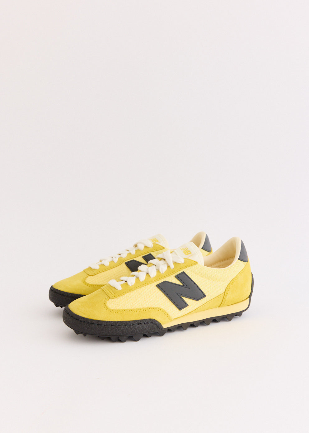 Gator Run 'Apollo Gold' Sneakers