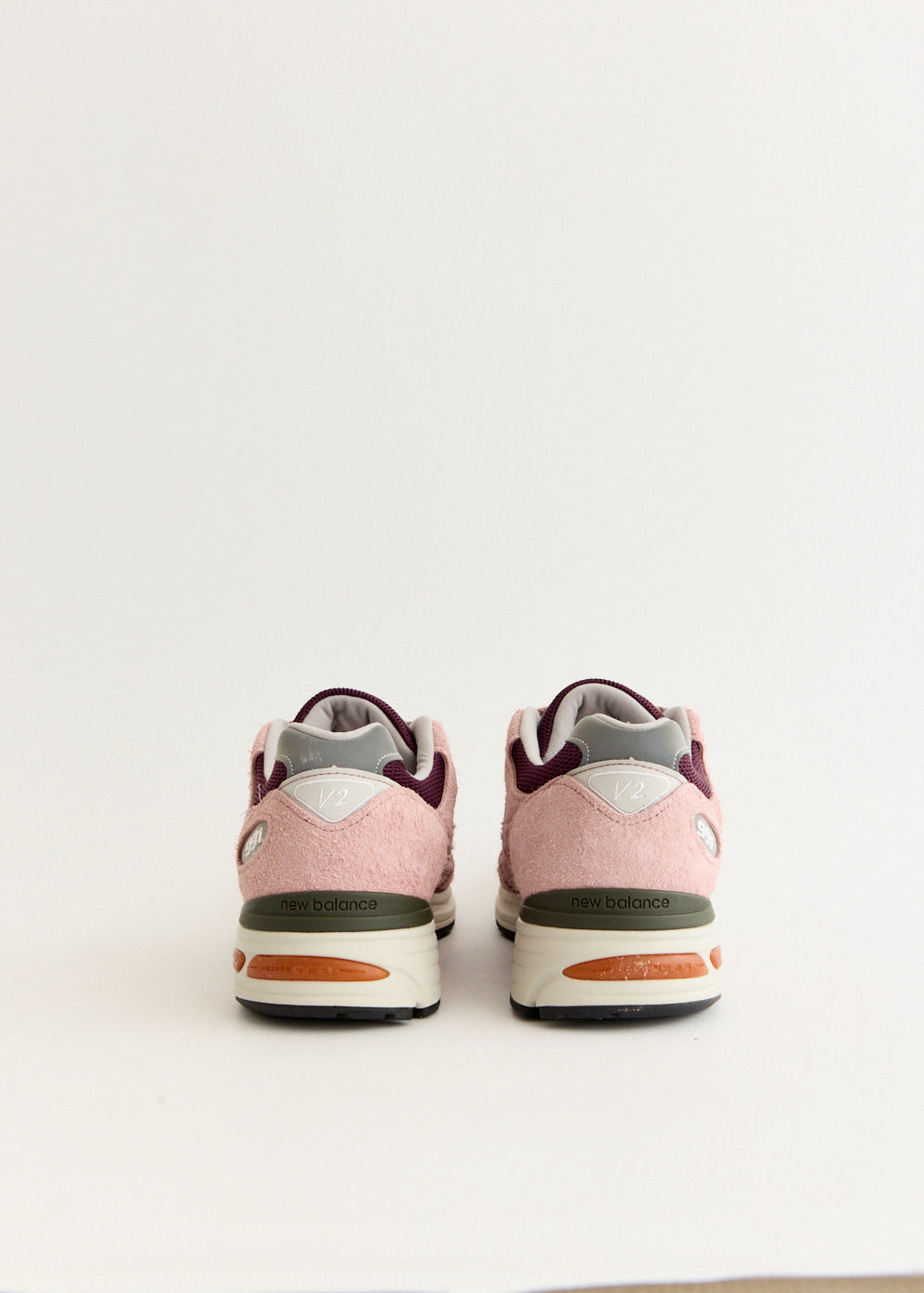 MADE in UK 991v2 'Deauville Mauve' Sneakers